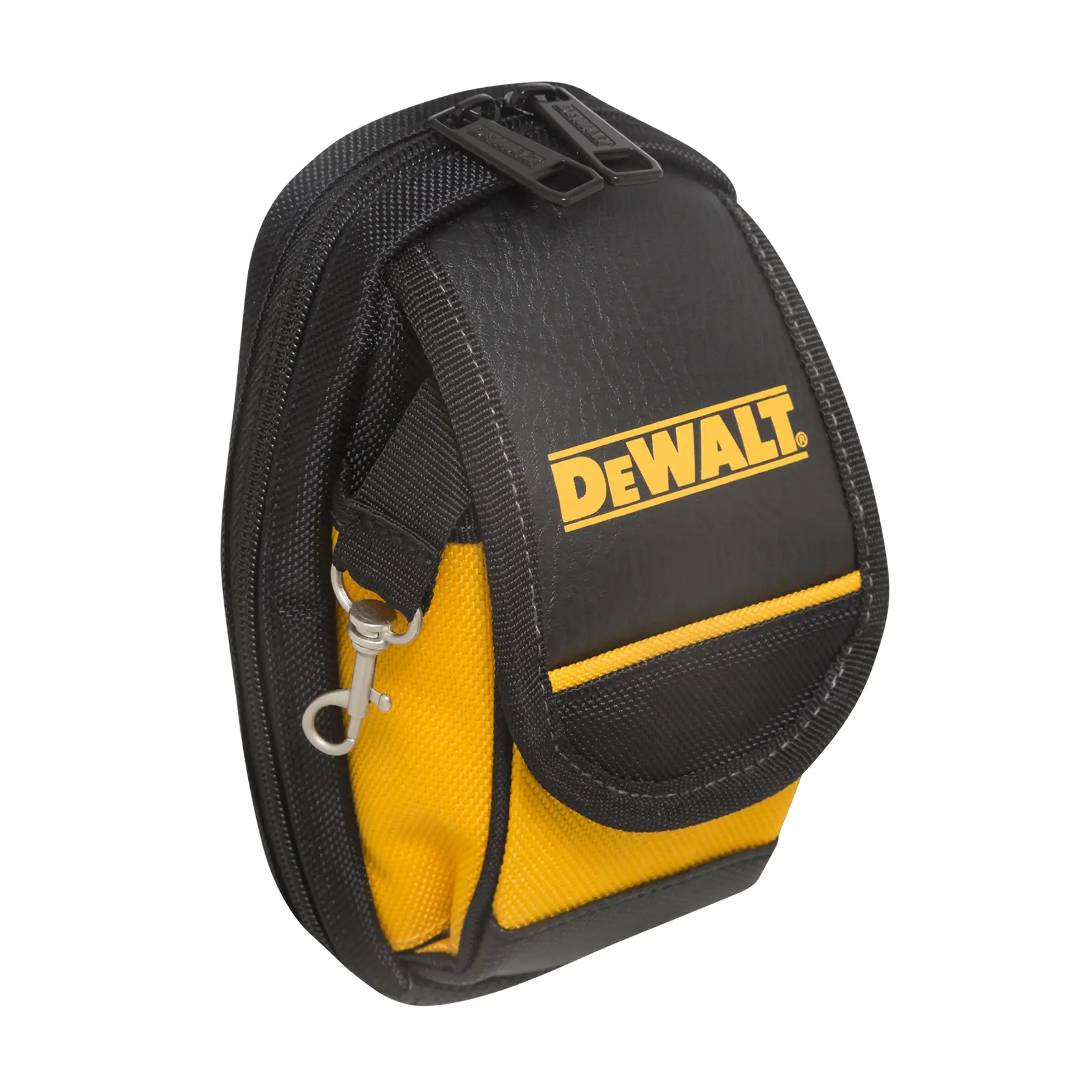 Un pequeño bolso suave negro y amarillo con la marca DEWALT, que incluye un cierre de cremallera y un bolsillo con solapa, diseñado para llevar accesorios o herramientas.